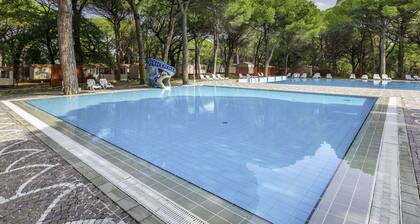 Cosy apartment in villa for 6 people with pool, A/C, WIFI, terrace and pets allowed
