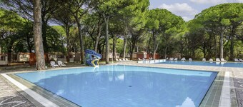 Cosy apartment in villa for 6 people with pool, A/C, WIFI, terrace and pets allowed