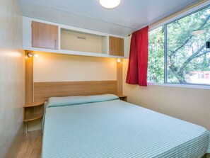 2 habitaciones, cuna de viaje, wifi y ropa de cama 