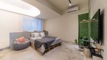 Kamar Double Superior | Meja kerja, ruang kerja ramah laptop, kedap suara, dan Wi-Fi gratis