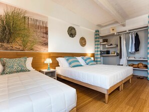 1 chambre, lit parapluie, Wi-Fi gratuit, draps fournis