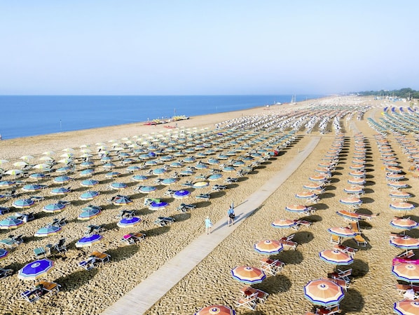 Beach - Beautiful villa for 5 guests with A/C, TV, terrace and pets allowed (San Michele Al Tagliamento)