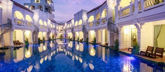 苏皮查泳池酒店