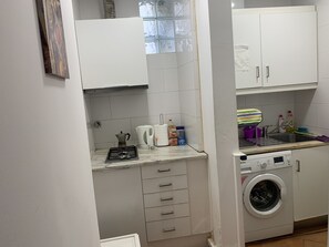 Private kitchen - House and Rooms in Lisbon (Lisbon)