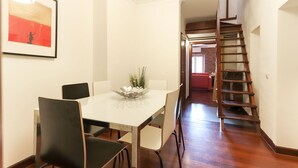 Apartemen, 2 kamar tidur, Bebas Asap Rokok | Tempat makan