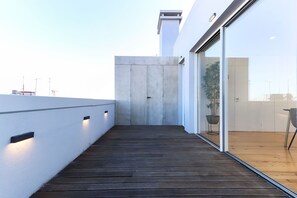Apartment, 2 Bedrooms, Non Smoking | Balcony