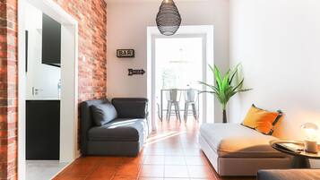Apartment, 2 Bedrooms, Non Smoking | Living room | Flat-screen TV