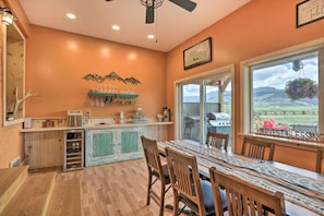 Dining - Blue Columbine House (Creede)