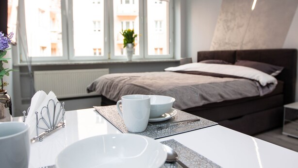 Room (Perfect) | Courtyard view - Novel (Warsaw)