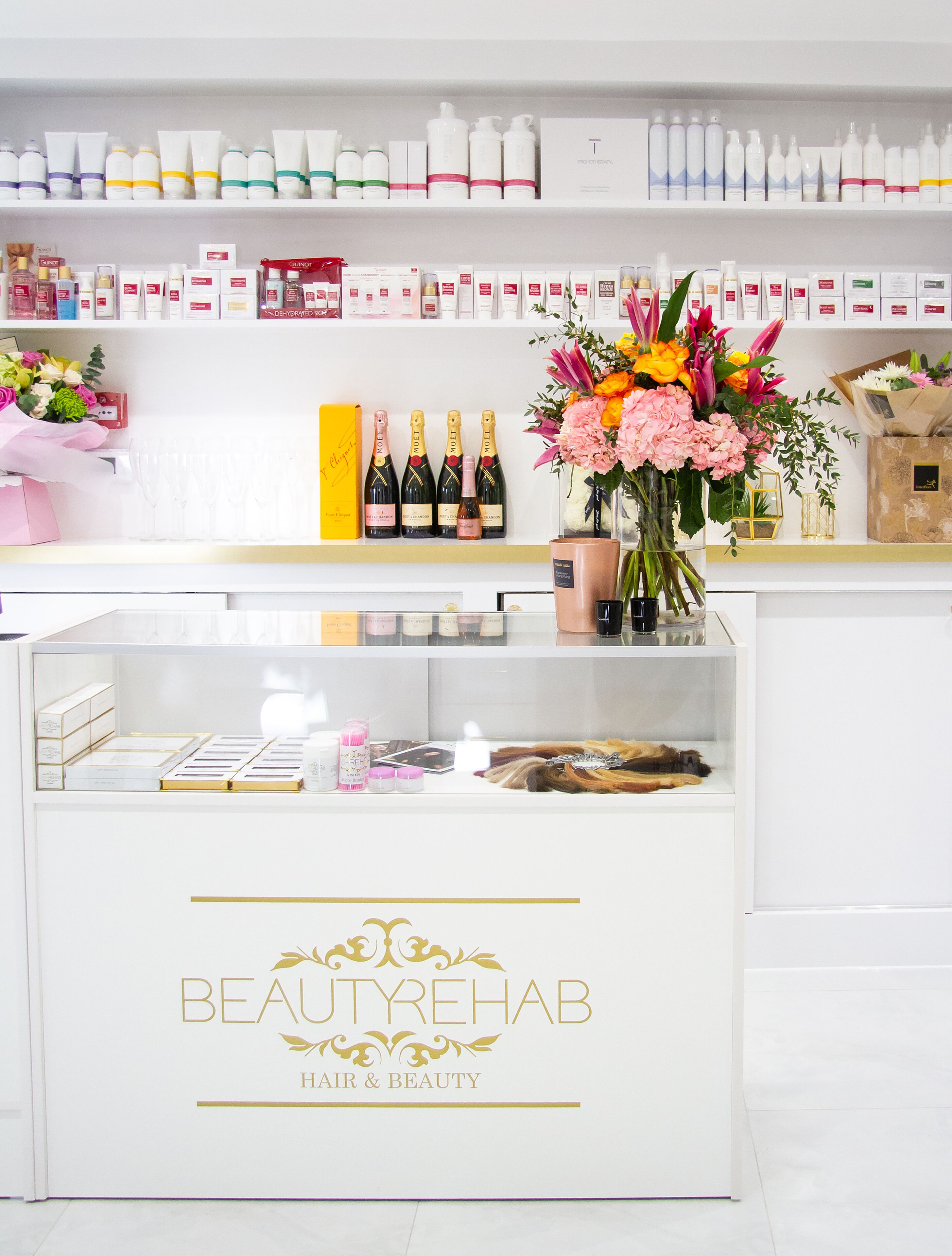 couples treatment room(s), body treatments, deep-tissue massages