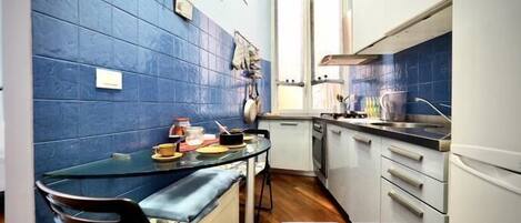 Apartment, 2 Bedrooms | Private kitchen | Full-size fridge, oven, stovetop, dishwasher