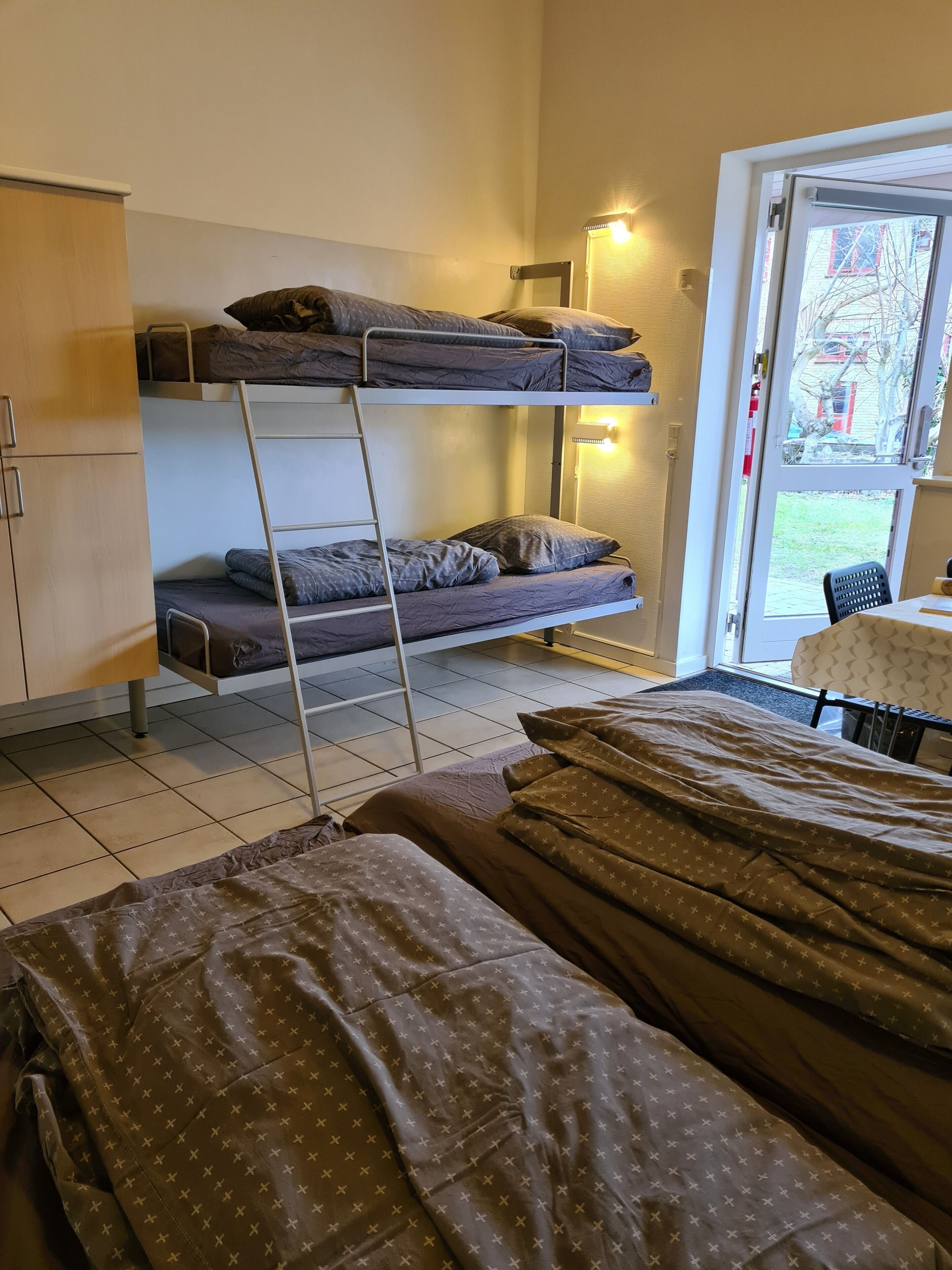 Habitació familiar (6 person) | Planxa i posts de planxar, wifi gratuïta i roba de llit 