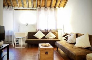 Apartment, 2 Bedrooms | Living area