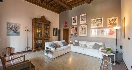 CAMBIONI ROOMS DOWNTOWN APARTMENT cin.IT00005C2SW6NAP8