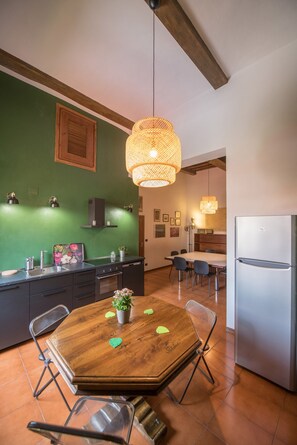 Dining - CAMBIONI ROOMS DOWNTOWN APARTMENT cin.IT00005C2SW6NAP8 (Prato)