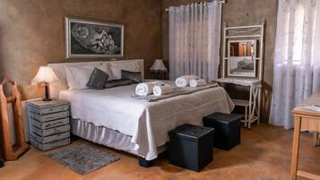 Minibar, in-room safe, individually decorated, individually furnished