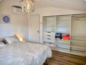 4 bedrooms