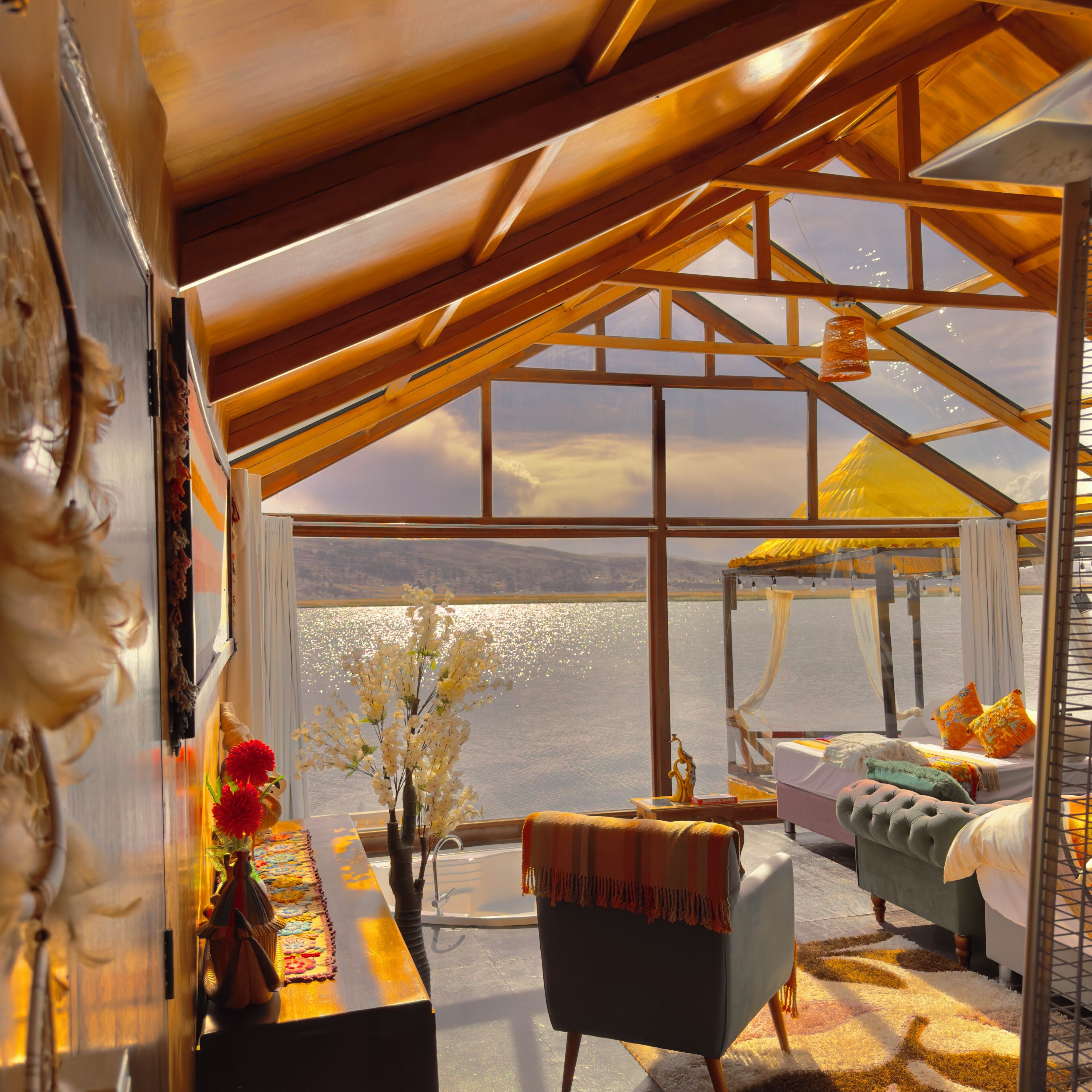 Deluxe Suite | 1 bedroom, down comforters, soundproofing, free WiFi