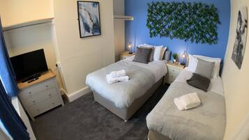 3 bedrooms, individually decorated, individually furnished