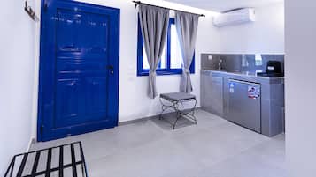 1 bedroom, in-room safe, iron/ironing board, free WiFi