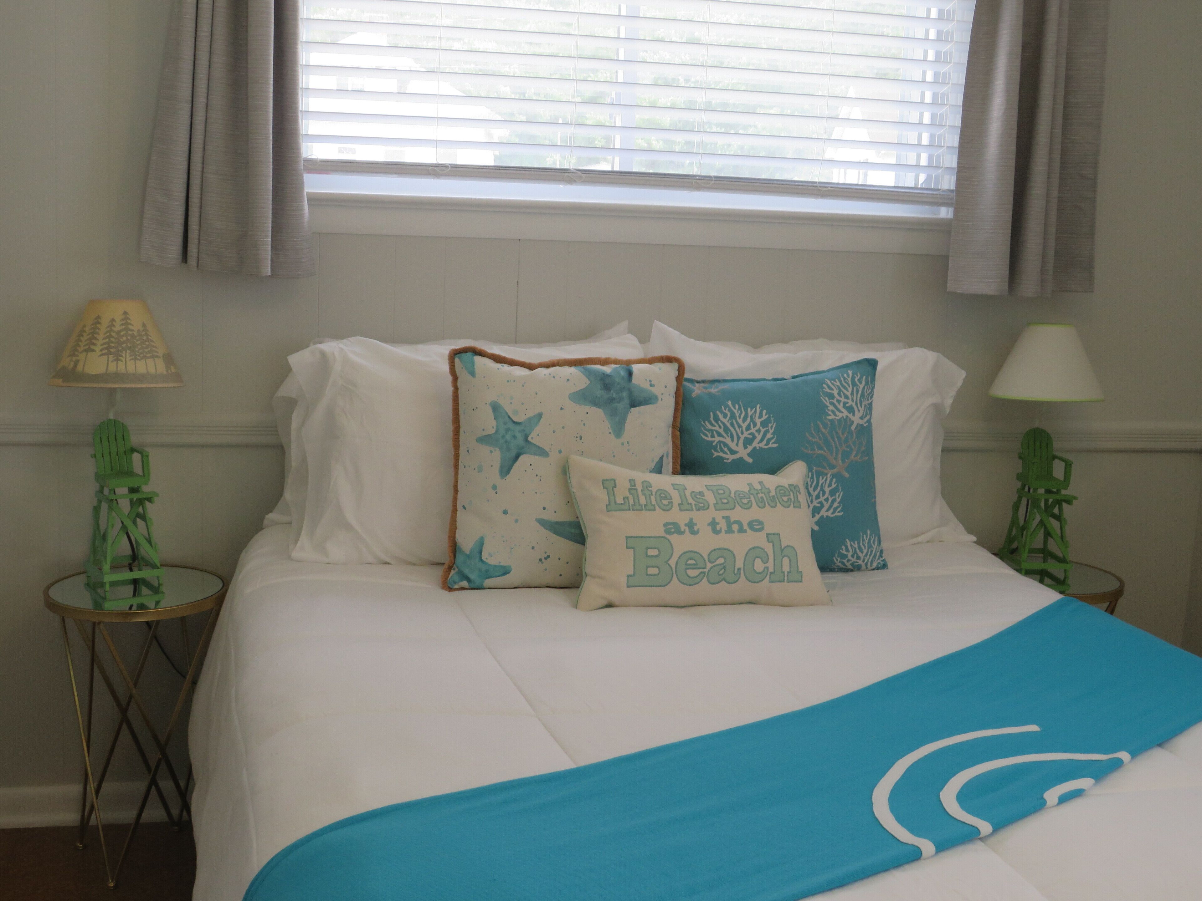 2 عدّة غرف نوم ومكواة/لوح كي وواي فاي مجانًا وملاءات أسرّة