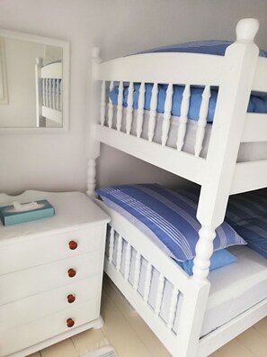 Cottage | Children’s theme room