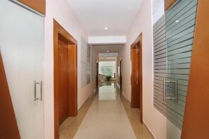 Televisión LED de 32 pulgadas con canales por cable 