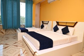Classic Double or Twin Room | Individually furnished, bed sheets - Airport Residency Bangalore (Devanahalli)