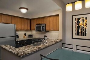 Private kitchen - Mountainside 2Bed/2Bath Condo (Park City)