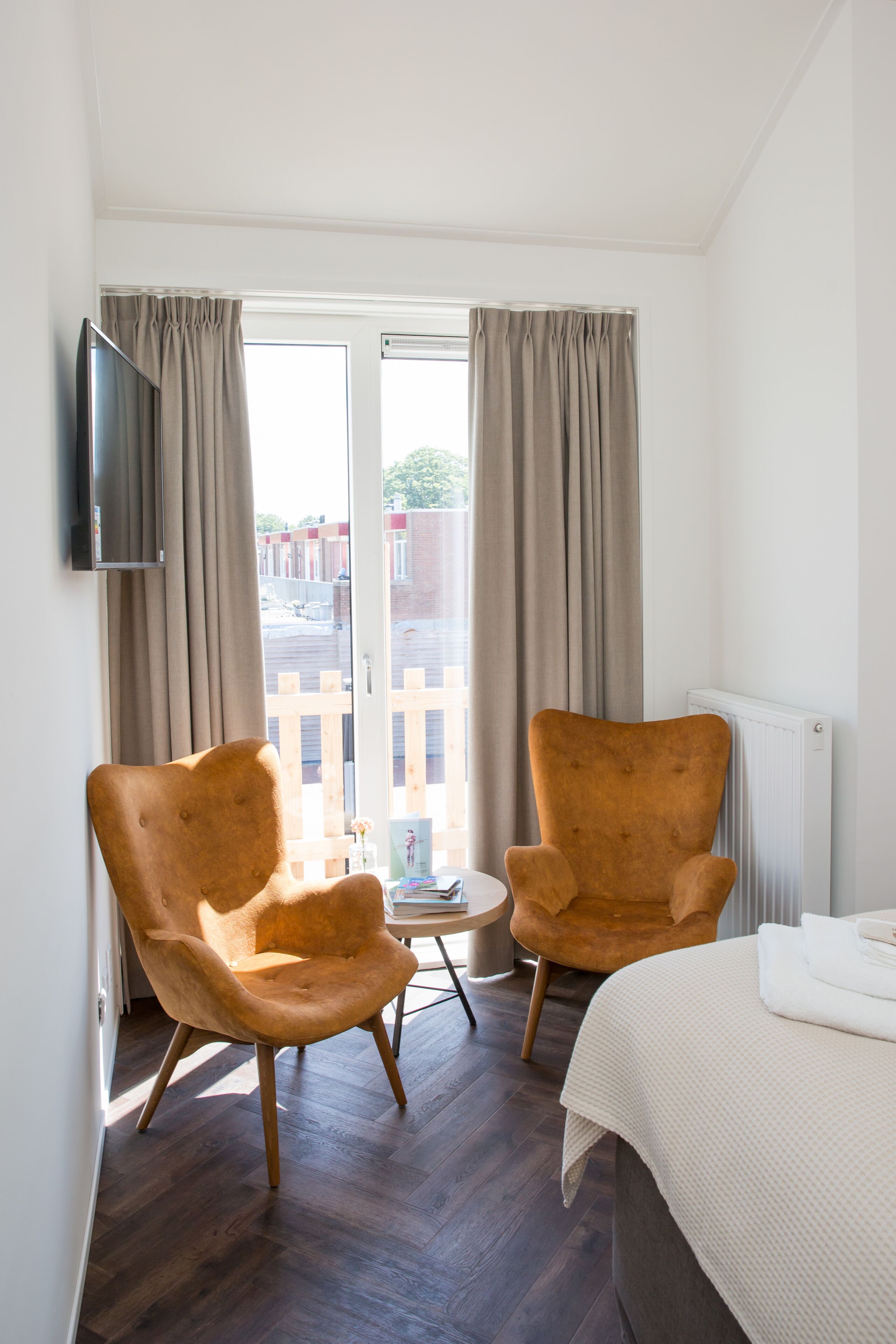 deluxe double room, 1 king bed | 1 bedroom, premium bedding, down duvets, pillow-top beds