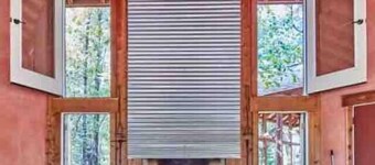 Wooded LODGE, Sleeps 9, Pet Friendly, Accessible