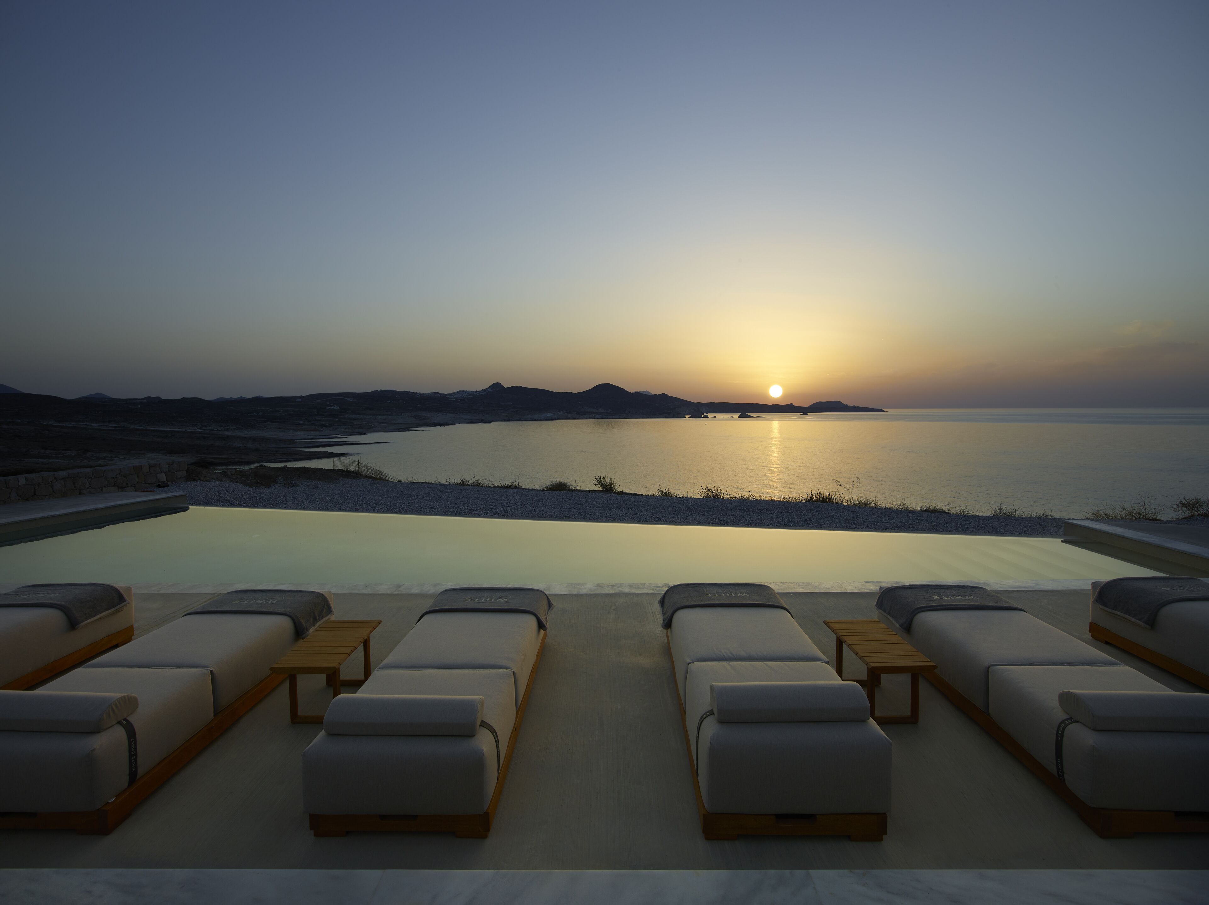 2 outdoor pools, pool umbrellas, sun loungers
