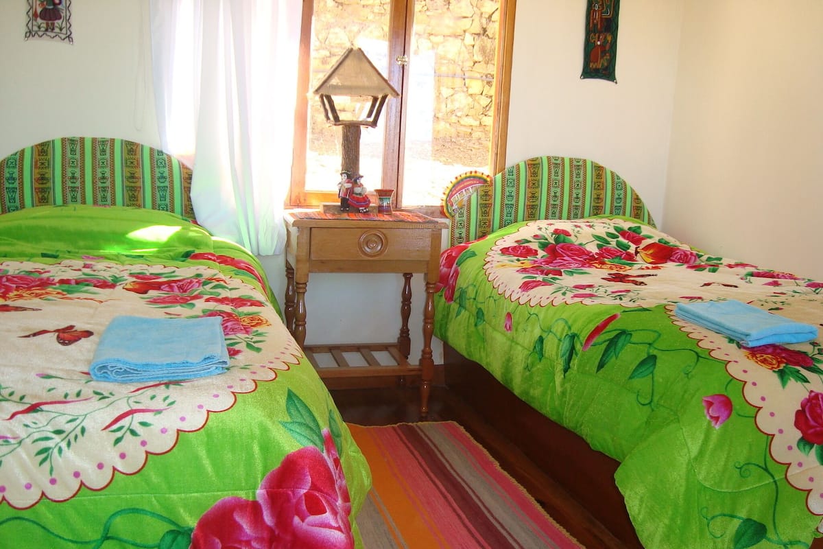 Double Room, 2 Twin Beds, Private Bathroom | WiFi (free)