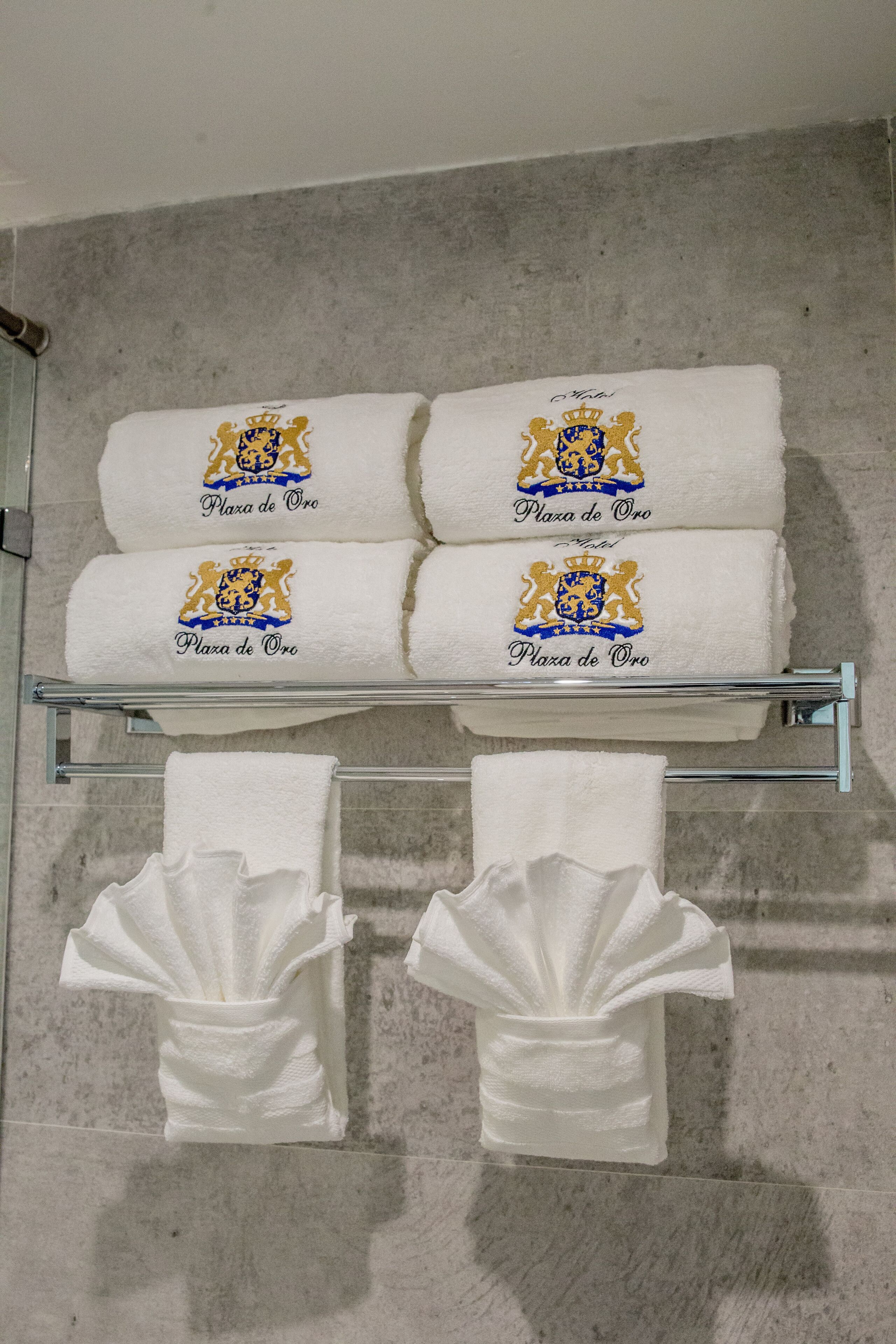 shower, towels, soap, shampoo