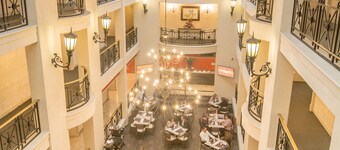 Hotel Plaza de Oro