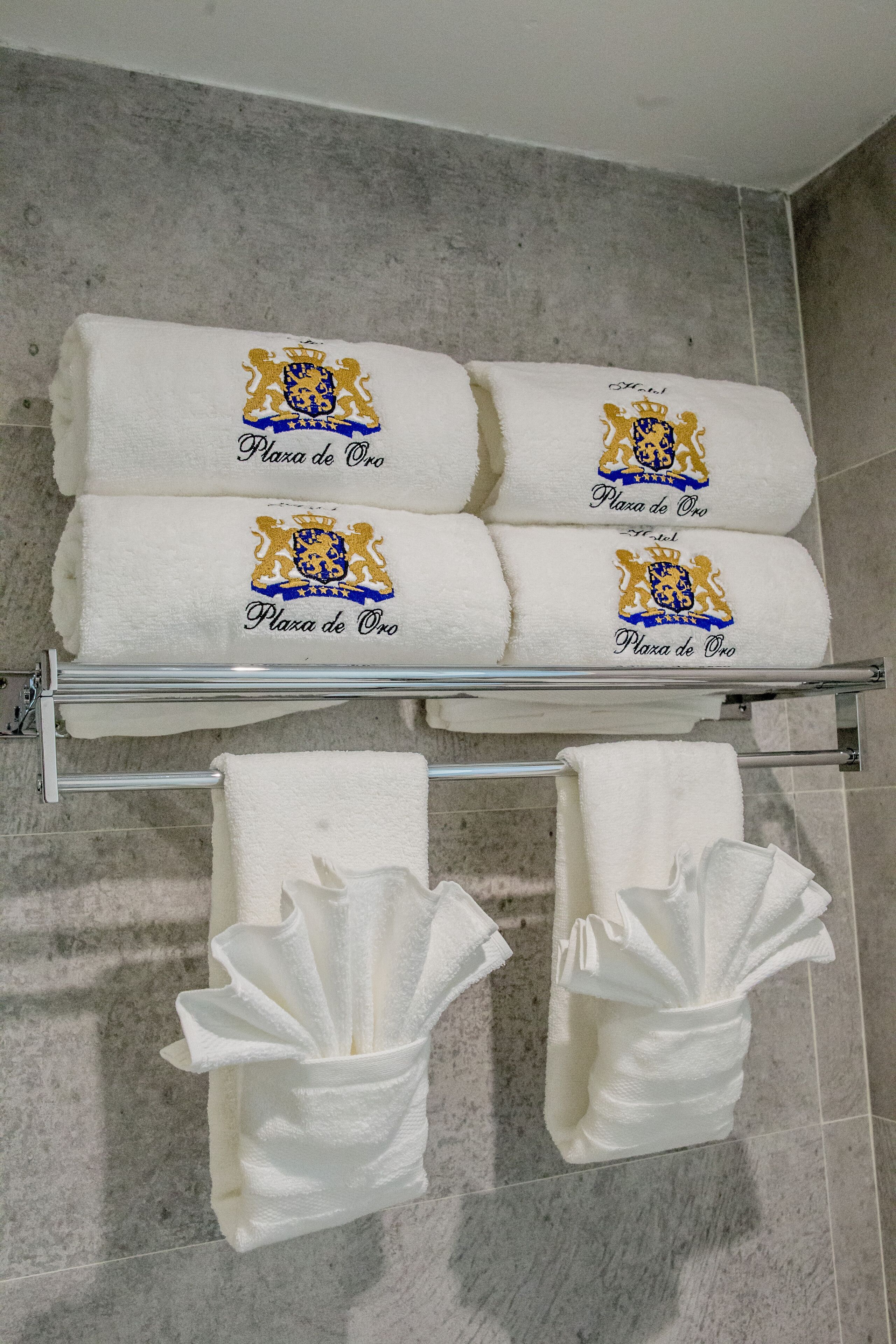 1 bedroom, in-room safe, desk, laptop workspace