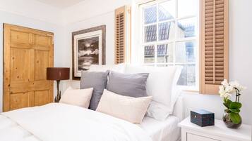 House, 3 Bedrooms | 3 bedrooms, desk, iron/ironing board, free cribs/infant beds