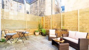 House, 3 Bedrooms | Terrace/patio