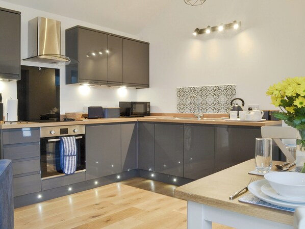 Dishwasher, highchair