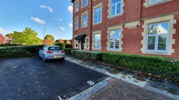 Parkir mandiri gratis