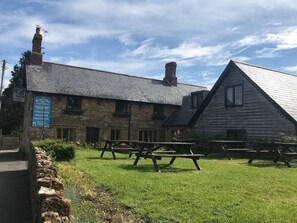 Exterior - The Cottage, Lower St, West Chinnock (Crewkerne)