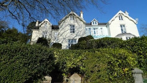 Front of property - Period Charm With Stunning Views (Newton Abbot)