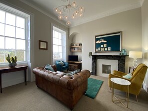 Apartment, 2 Bedrooms | Living room | Flat-screen TV - Camden (Bath)