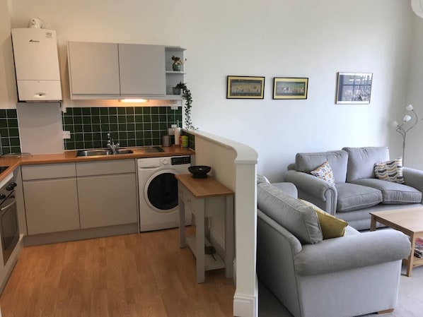 Apartment (2 Bedrooms)