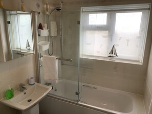 Hus (3 Bedrooms) | Bad | Badekar