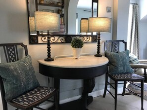 Cottage (2 Bedrooms) | Living room - Bumble Bee Cottage (Tavistock)