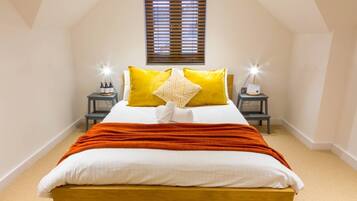 House (2 Bedrooms) | 2 bedrooms, iron/ironing board, WiFi, bed sheets