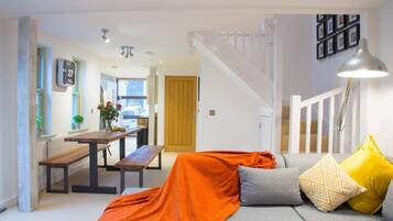 2 habitaciones, tabla de planchar con plancha, wifi y ropa de cama