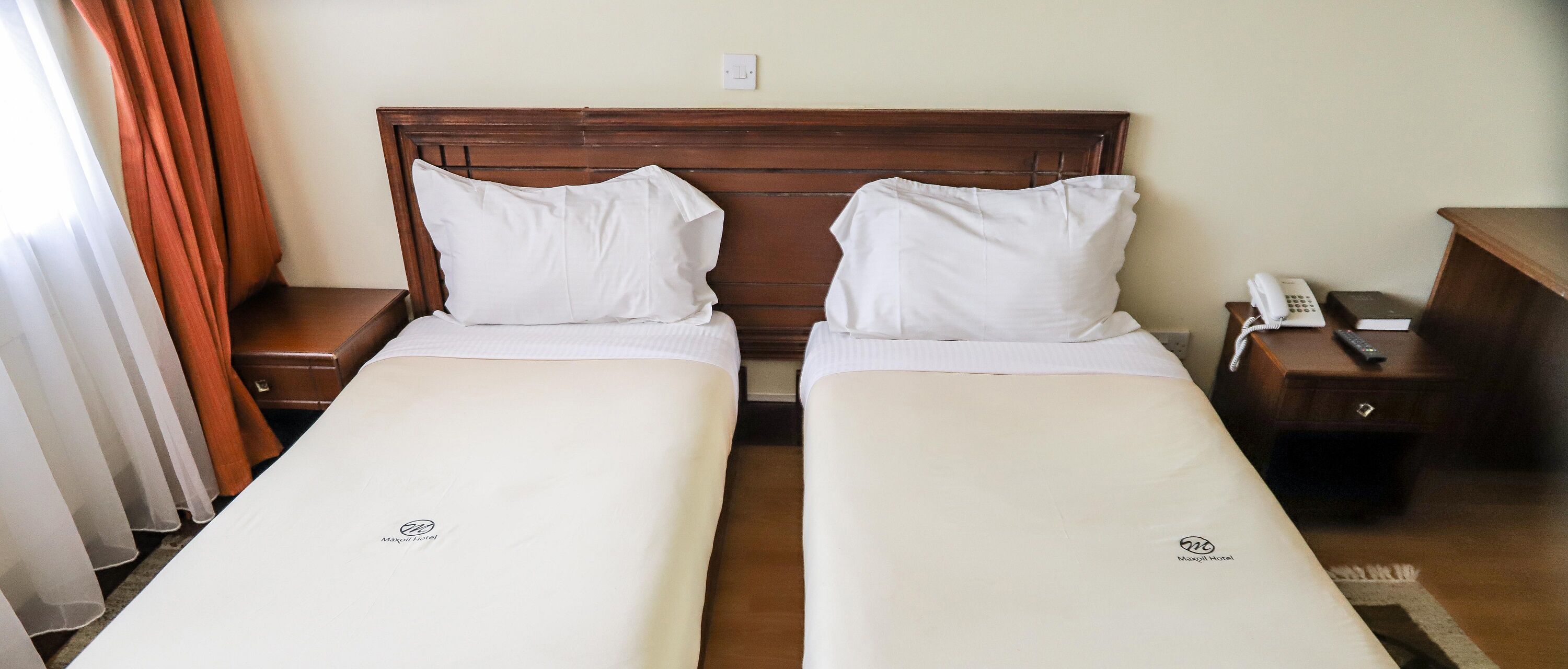 twin room | desk, blackout curtains, free wifi, bed sheets