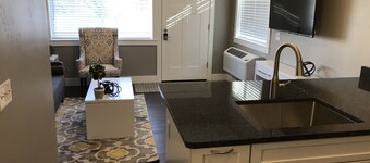 Lovely Modern Space - Yellow